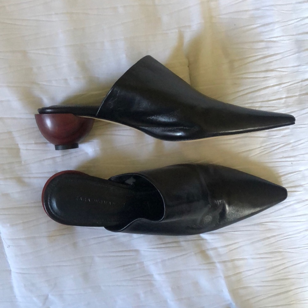 Zara black leather mules / slides
